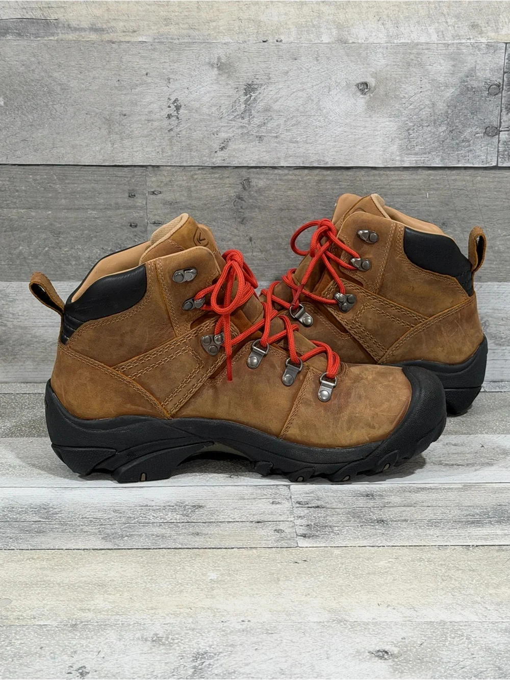 KEEN Men's Pyrenees Waterproof Hiking Boot - Syrup - Size - 10 .US